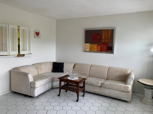 1 of 7 - 89 Berkshire D 89, West Palm Beach, FL