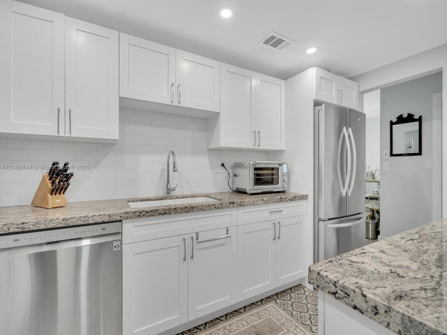 3 of 25 - 90 Edgewater Dr 114, Coral Gables, FL
