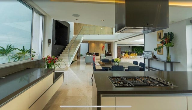 4 of 19 - Via A Cerritos Entrada 6 Malabar Casa M1, , NC