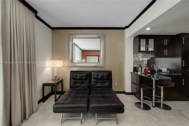 3 of 15 - 1437 Collins Ave 311, Miami Beach, FL