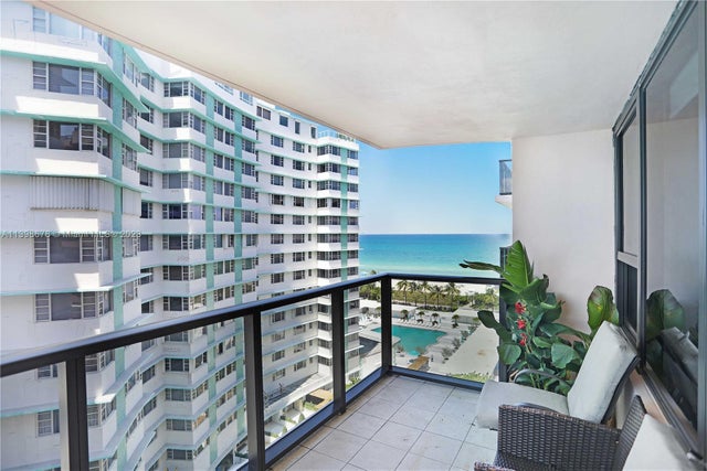 4 of 49 - 5225 Collins Ave 1216, Miami Beach, FL