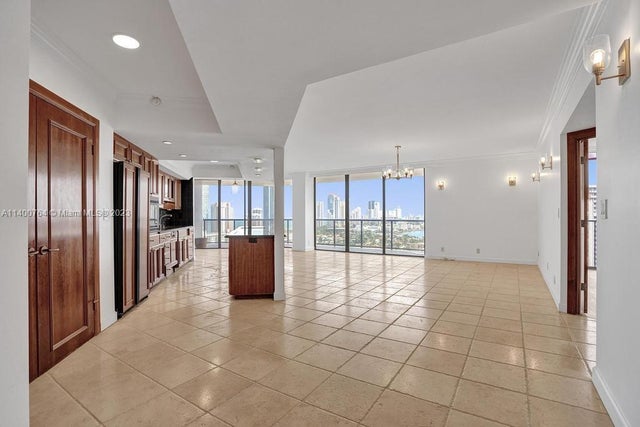 1 of 52 - 19667 Turnberry Way 26b, Aventura, FL