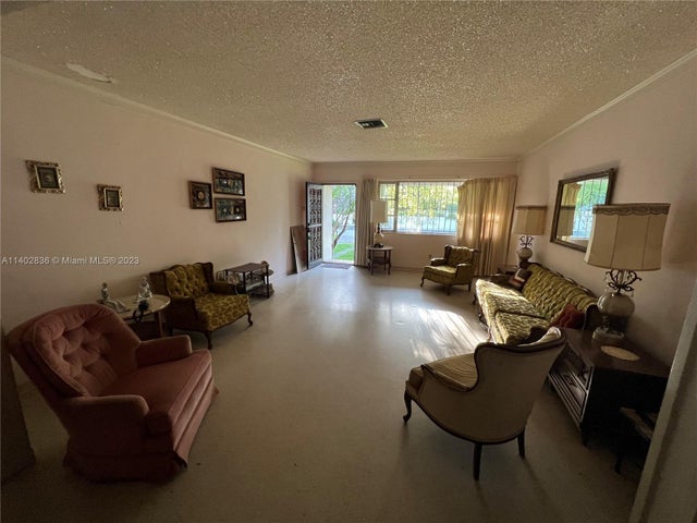 4 of 19 - 812 Columbus Blvd, Coral Gables, FL