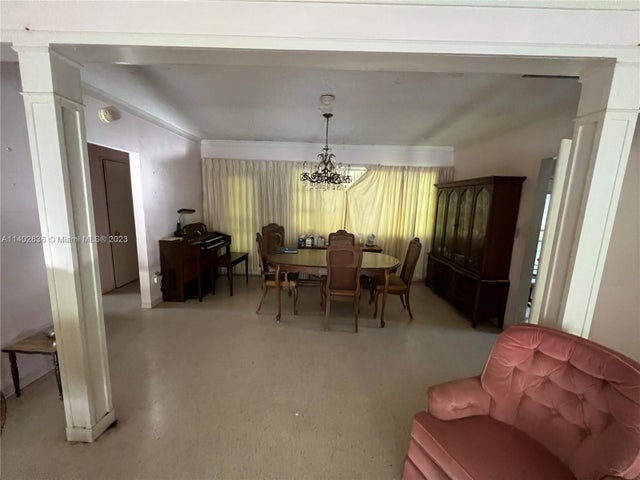 5 of 19 - 812 Columbus Blvd, Coral Gables, FL