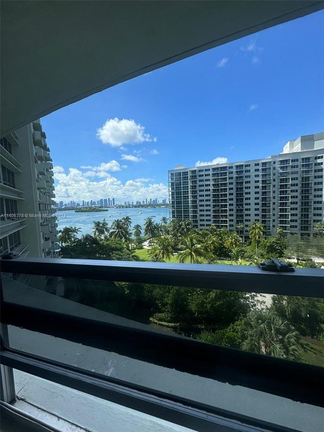 1 of 9 - 1500 Bay Rd 856s, Miami Beach, FL