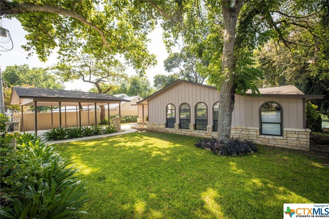 Lake Dunlap Homes For Sale The Lakefront Group