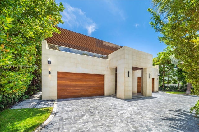4 of 62 - 5785 Pine Tree Dr, Miami Beach, FL