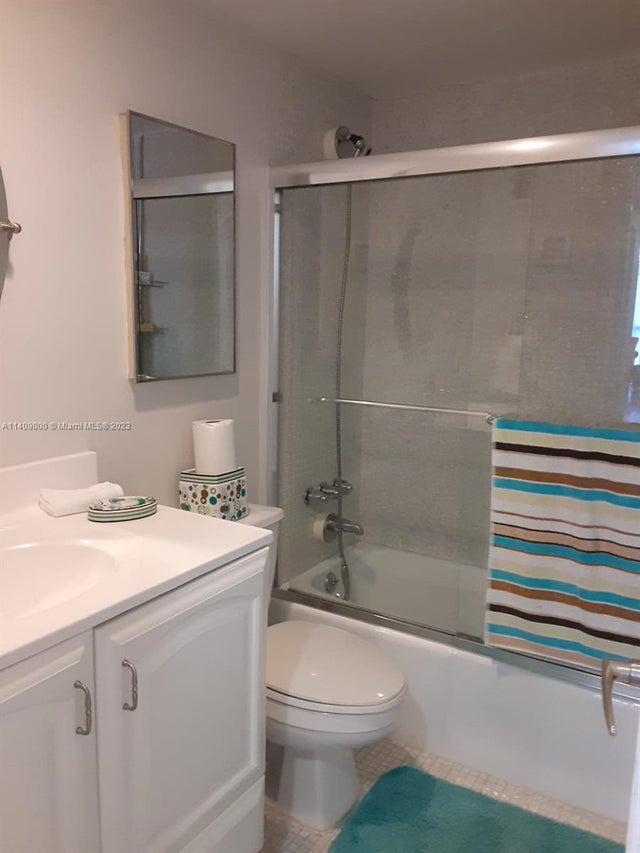 3 of 13 - 3801 S Ocean Dr 5o, Hollywood, FL