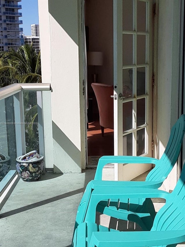 4 of 13 - 3801 S Ocean Dr 5o, Hollywood, FL