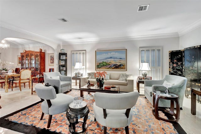5 of 24 - 4716 University Dr, Coral Gables, FL