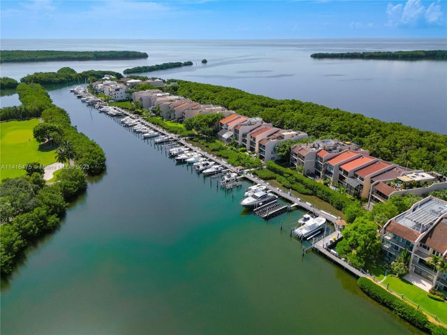 4 of 83 - 6150 Paradise Point Dr 6150, Palmetto Bay, FL