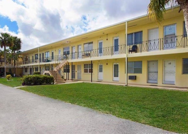 3 of 4 - 71 Nw 76th St 16, Miami, FL