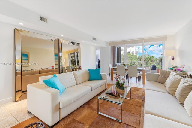 1 of 28 - 789 Crandon Blvd 403, Key Biscayne, FL