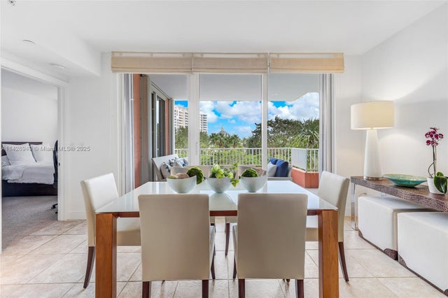 3 of 28 - 789 Crandon Blvd 403, Key Biscayne, FL