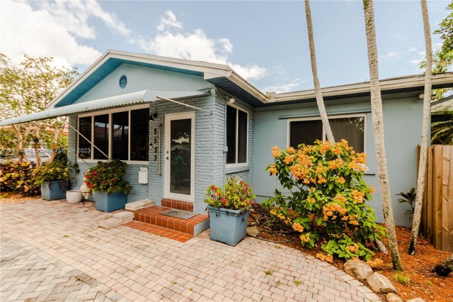 1 of 21 - 2533 Fillmore St, Hollywood, FL