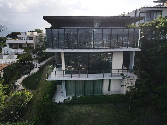 46 Cerro Real Alto Las Palomas, 