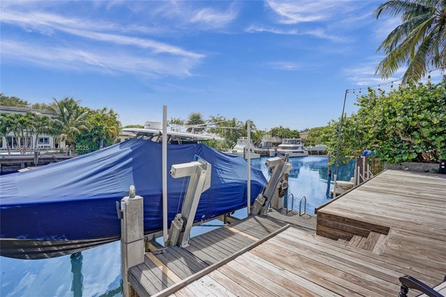 4 of 79 - 1912 Ne 119th Rd, North Miami, FL