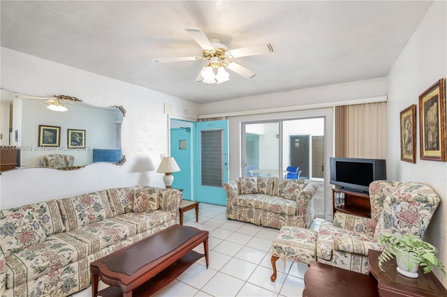 2 of 25 - 350 Collins Ave 307, Miami Beach, FL