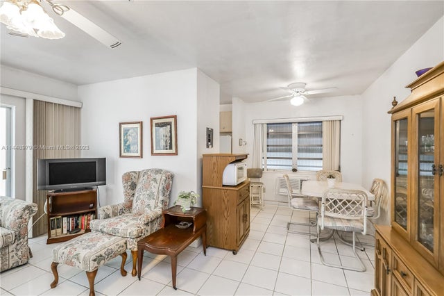 3 of 25 - 350 Collins Ave 307, Miami Beach, FL