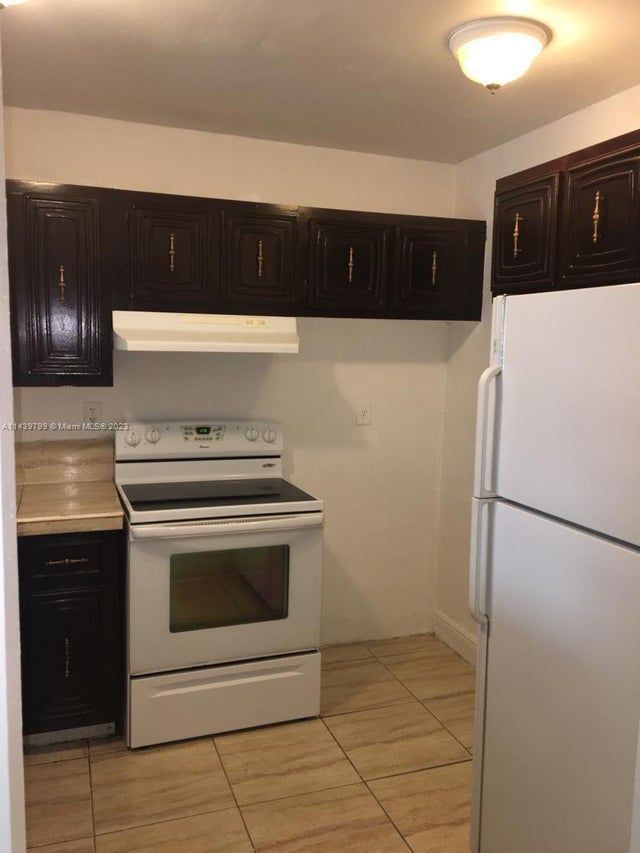 3 of 18 - 498 Nw 165th St Rd D205, Miami, FL