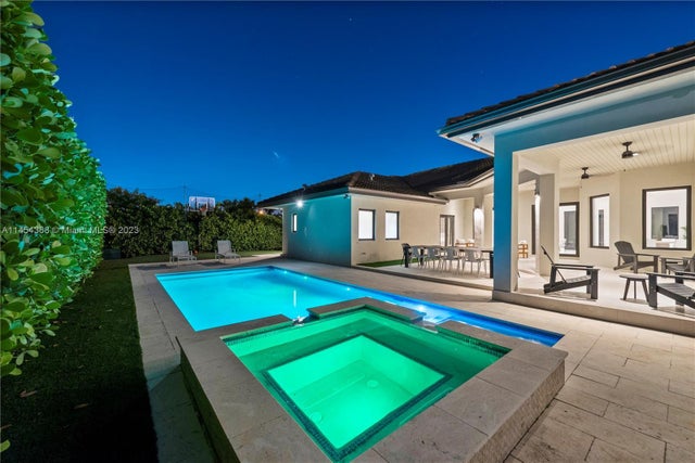 1 of 96 - 525 Sw 87th Ave, Miami, FL
