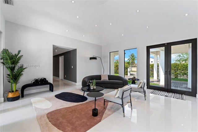 5 of 96 - 525 Sw 87th Ave, Miami, FL