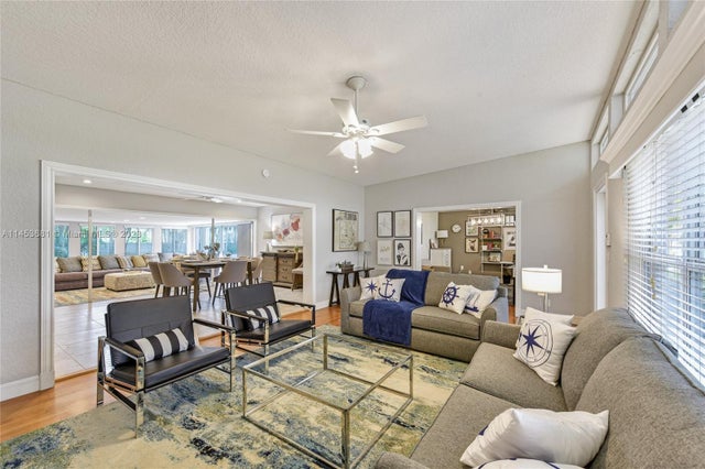 1 of 38 - 1314 Sw 20th St, Fort Lauderdale, FL