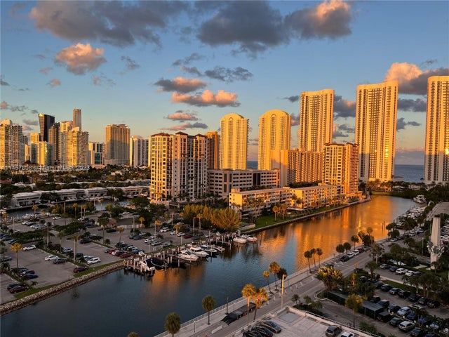 1 of 13 - 500 Bayview Dr 1417, Sunny Isles Beach, FL