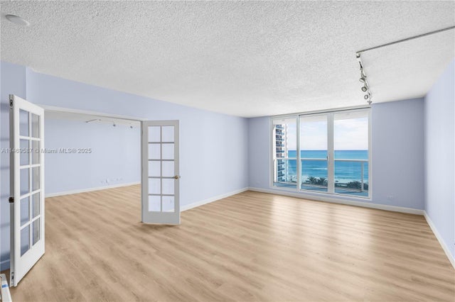 2 of 51 - 2301 Collins Ave 1038/1039, Miami Beach, FL
