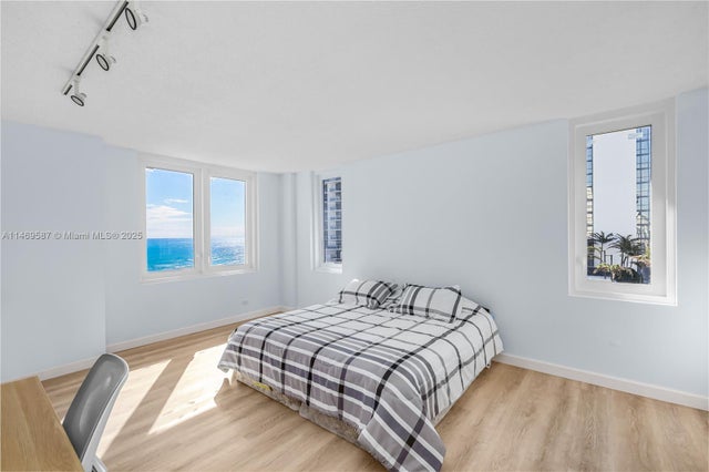 5 of 51 - 2301 Collins Ave 1038/1039, Miami Beach, FL
