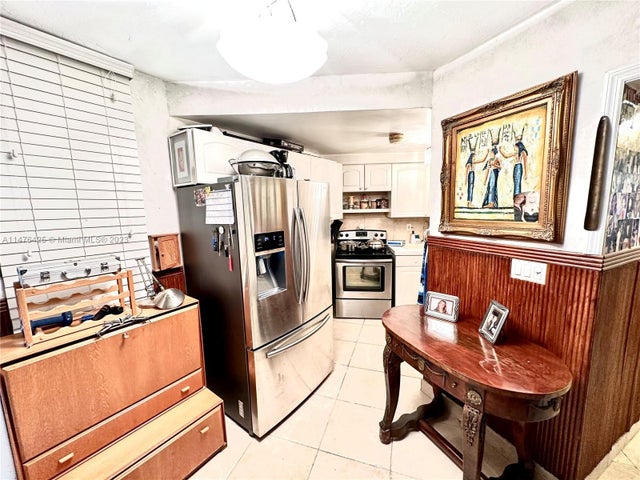 4 of 6 - 18604 Ne 18th Ave 152, Miami, FL