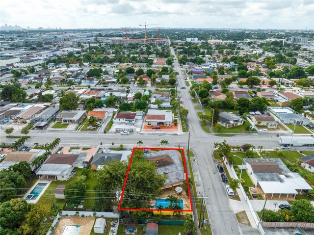 1 of 26 - 901 E 32nd St, Hialeah, FL