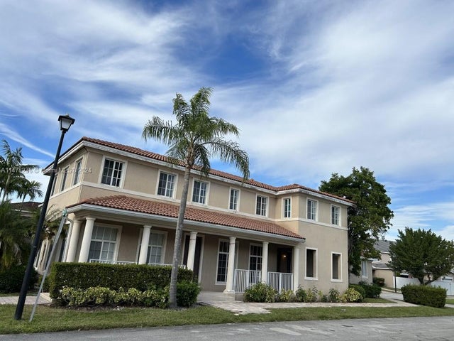 1 of 10 - 27649 Sw 143rd Ct, Homestead, FL