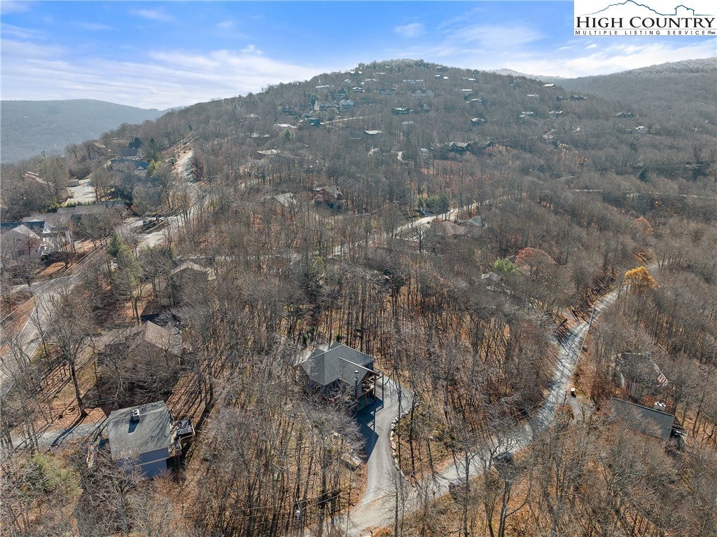 103 Wintergreen Way Road, Beech Mountain Property