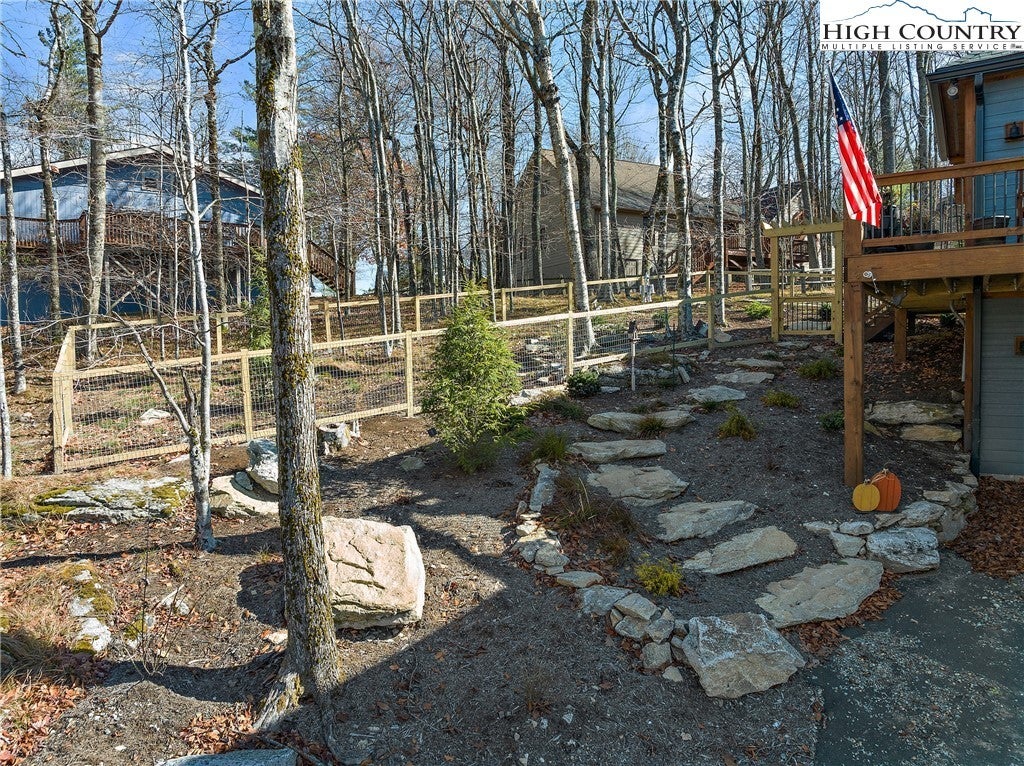 103 Wintergreen Way Road, Beech Mountain Property