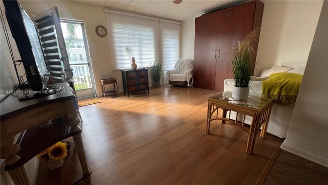 1 of 14 - 15610 Ne 6th Ave 24b, Miami, FL