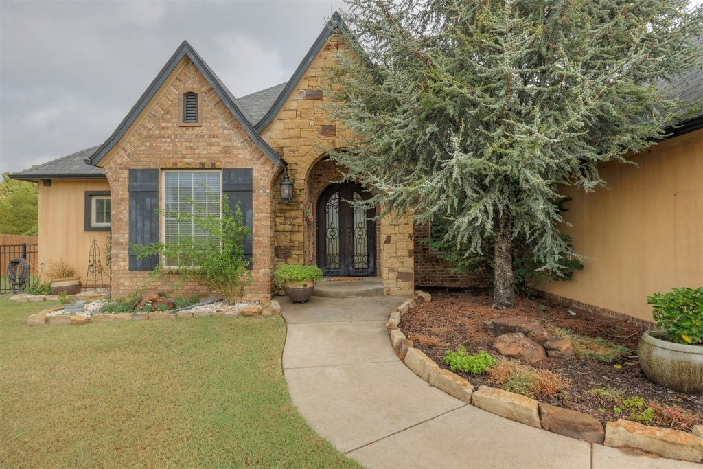 3545 Stonebrook Drive, Norman Property Listing MLS® 1086682