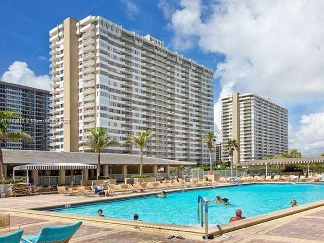 4 of 35 - 1965 S Ocean Dr 11c, Hallandale Beach, FL