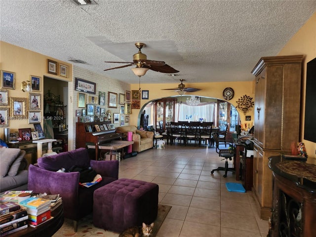 5 of 14 - 17020 Ne 11th Ave, Miami, FL