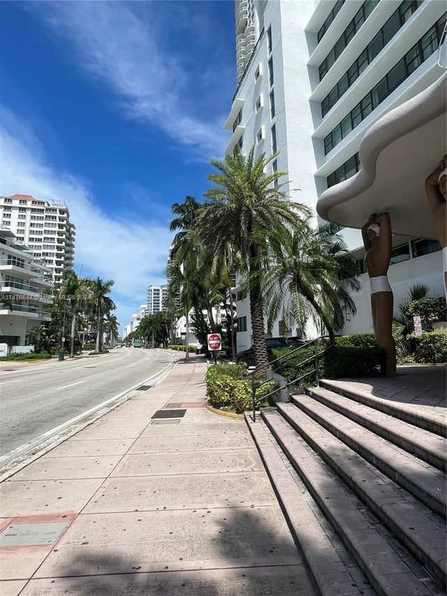 4 of 40 - 6345 Collins Ave 512, Miami Beach, FL