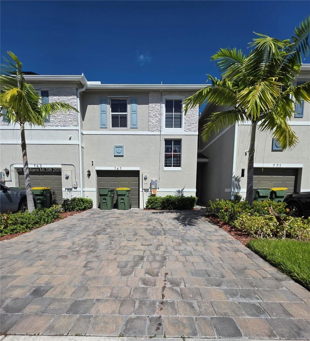 767 Se 18th St, Homestead