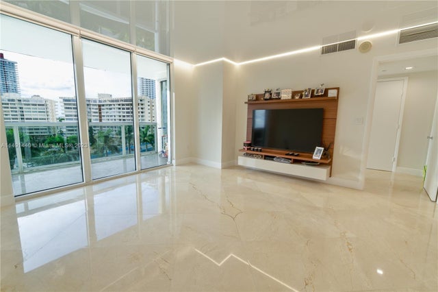 4 of 32 - 1850 S Ocean Dr 607, Hallandale Beach, FL