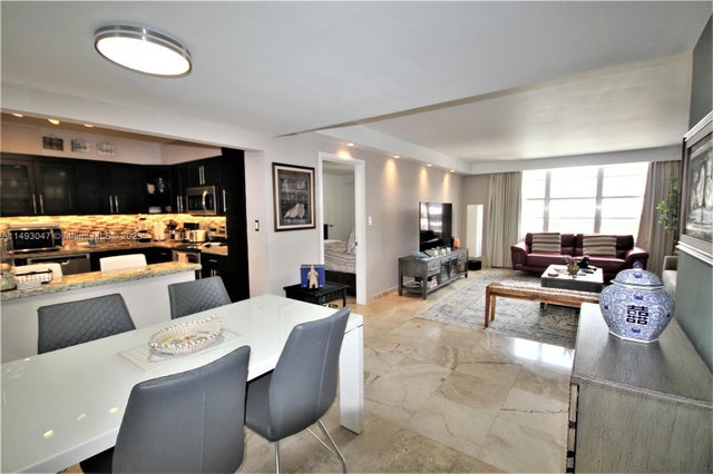2 of 60 - 5161 Collins Ave 1610, Miami Beach, FL