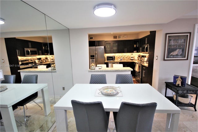 4 of 60 - 5161 Collins Ave 1610, Miami Beach, FL
