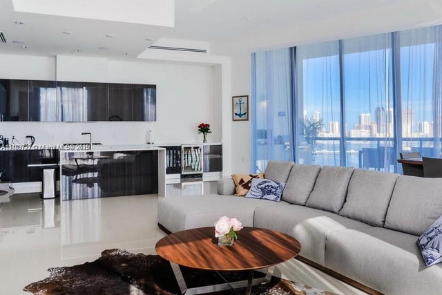 5 of 35 - 3250 Ne 188th St Uph01, Aventura, FL