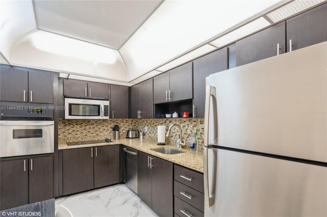 4 of 12 - 4001 S Ocean Dr 10b, Hollywood, FL