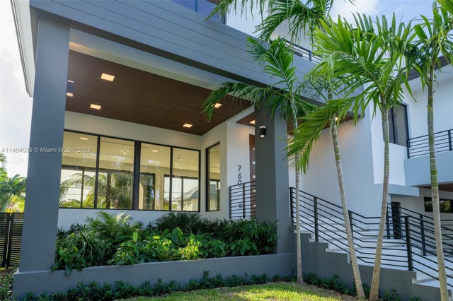 5 of 27 - 760 Woodcrest Rd, Key Biscayne, FL