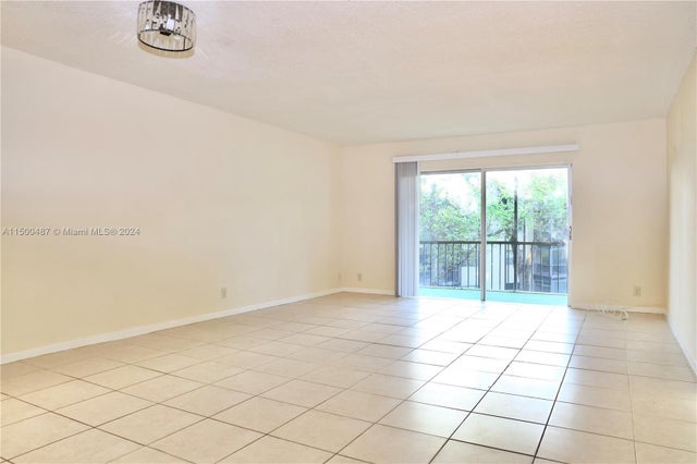 2 of 18 - 6001 N Falls Cir Dr 309, Lauderhill, FL