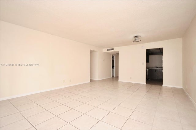 4 of 18 - 6001 N Falls Cir Dr 309, Lauderhill, FL