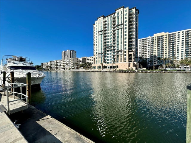 1 of 35 - 500 Bayview Dr 221, Sunny Isles Beach, FL